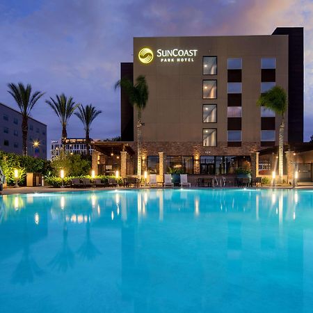 Suncoast Hotel Anaheim, Tapestry Collection By Hilton Ngoại thất bức ảnh