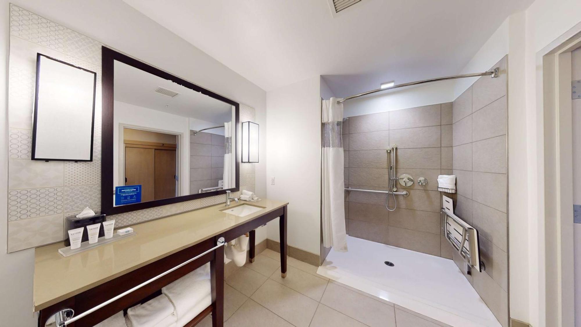 Suncoast Hotel Anaheim, Tapestry Collection By Hilton Ngoại thất bức ảnh